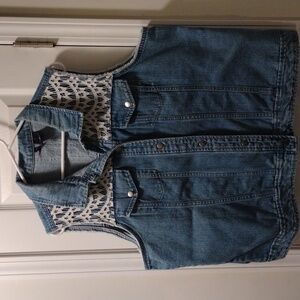 New Directions Wms SZ 2X Denim & Lace Vest.
